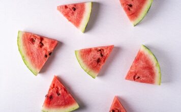 How to cut a watermelon?